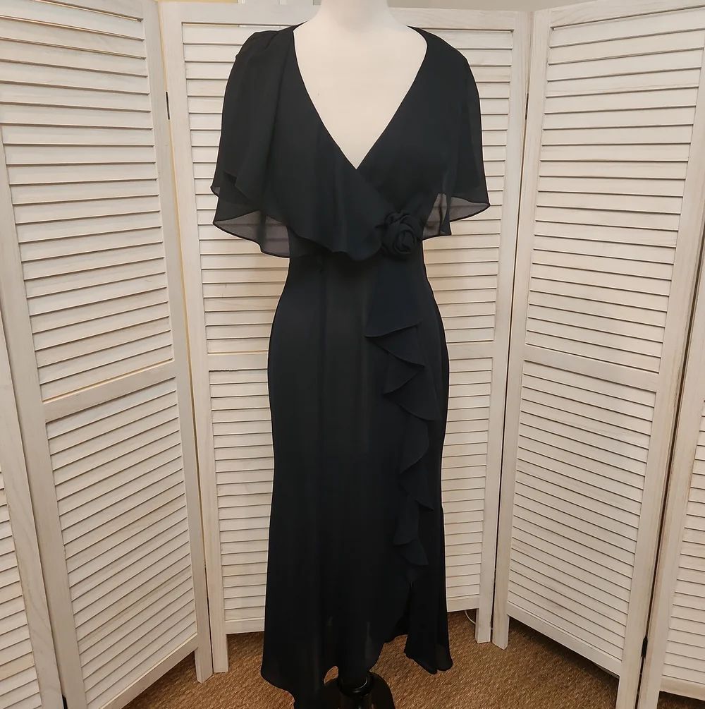 BB Collections Navy V-Neck Ruffle Maxi Dress Size 8